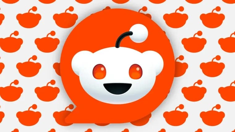 Reddit beats Q2 targets but stock drops 10% on AI search fears