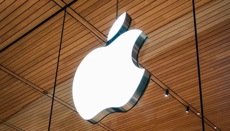 Apple patches record 260+ bugs, AI credited with just 10