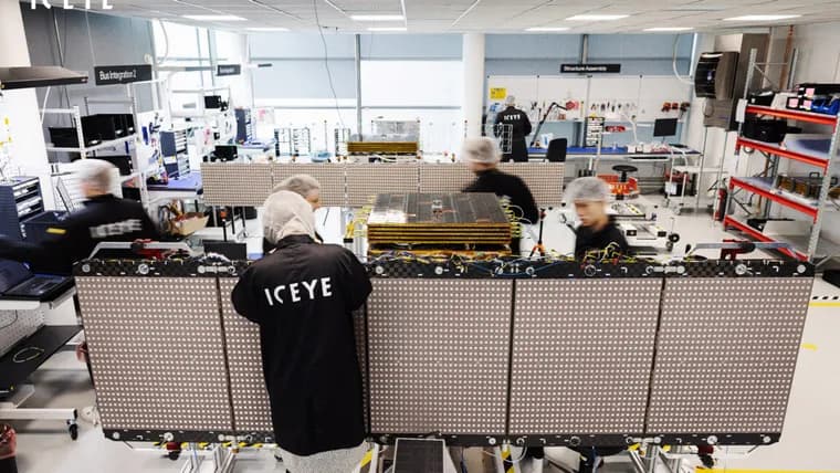 Russian satellite Kosmos 2612 closes to within 500 meters of US imaging satellite ICEYE-X36